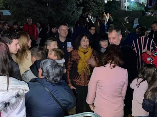 Михаил Билалов сред почитателите.
